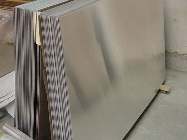 高速鋼模具硬度不均或不足的原因有哪些？